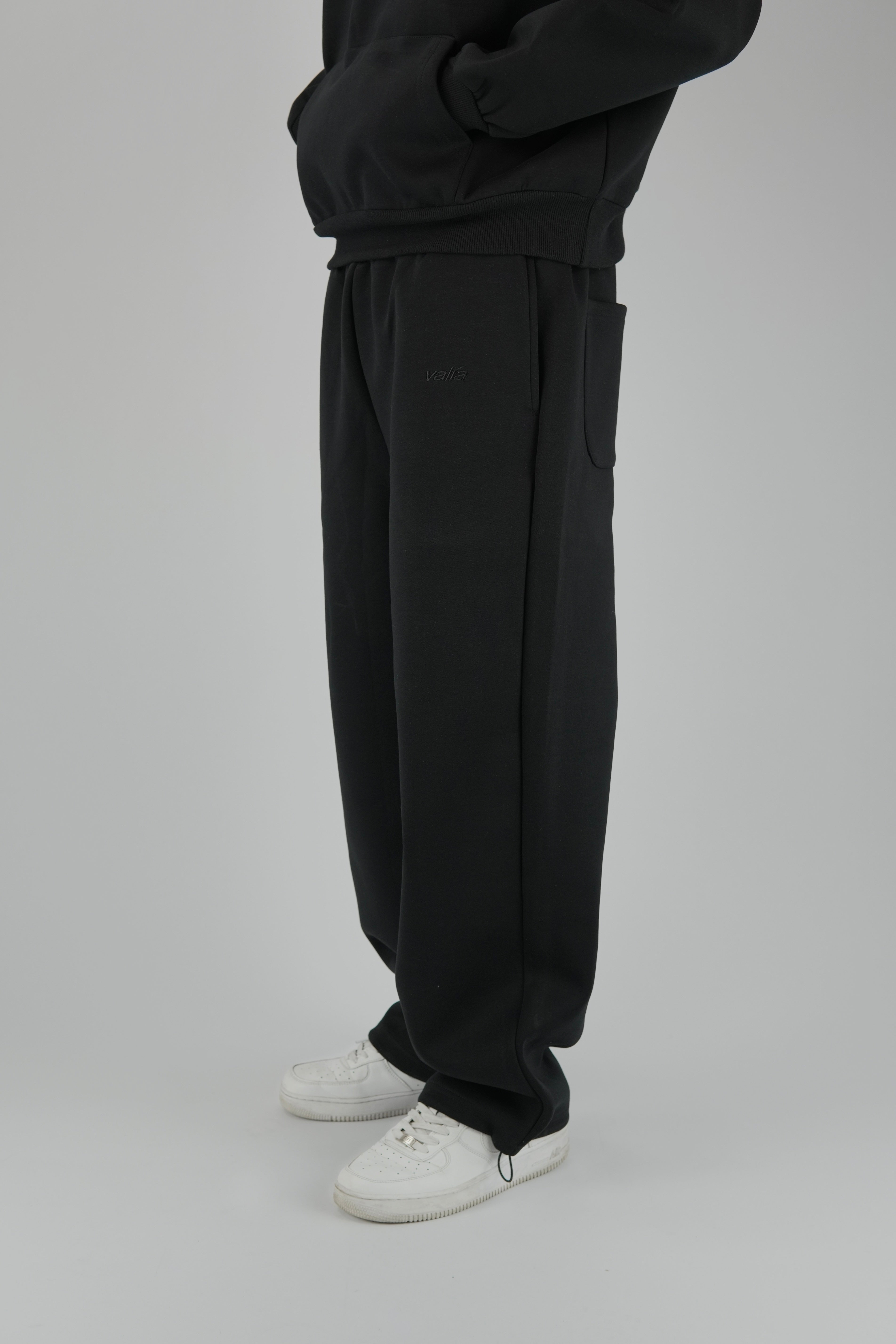 JOGGER OBSIDIAN BLACK