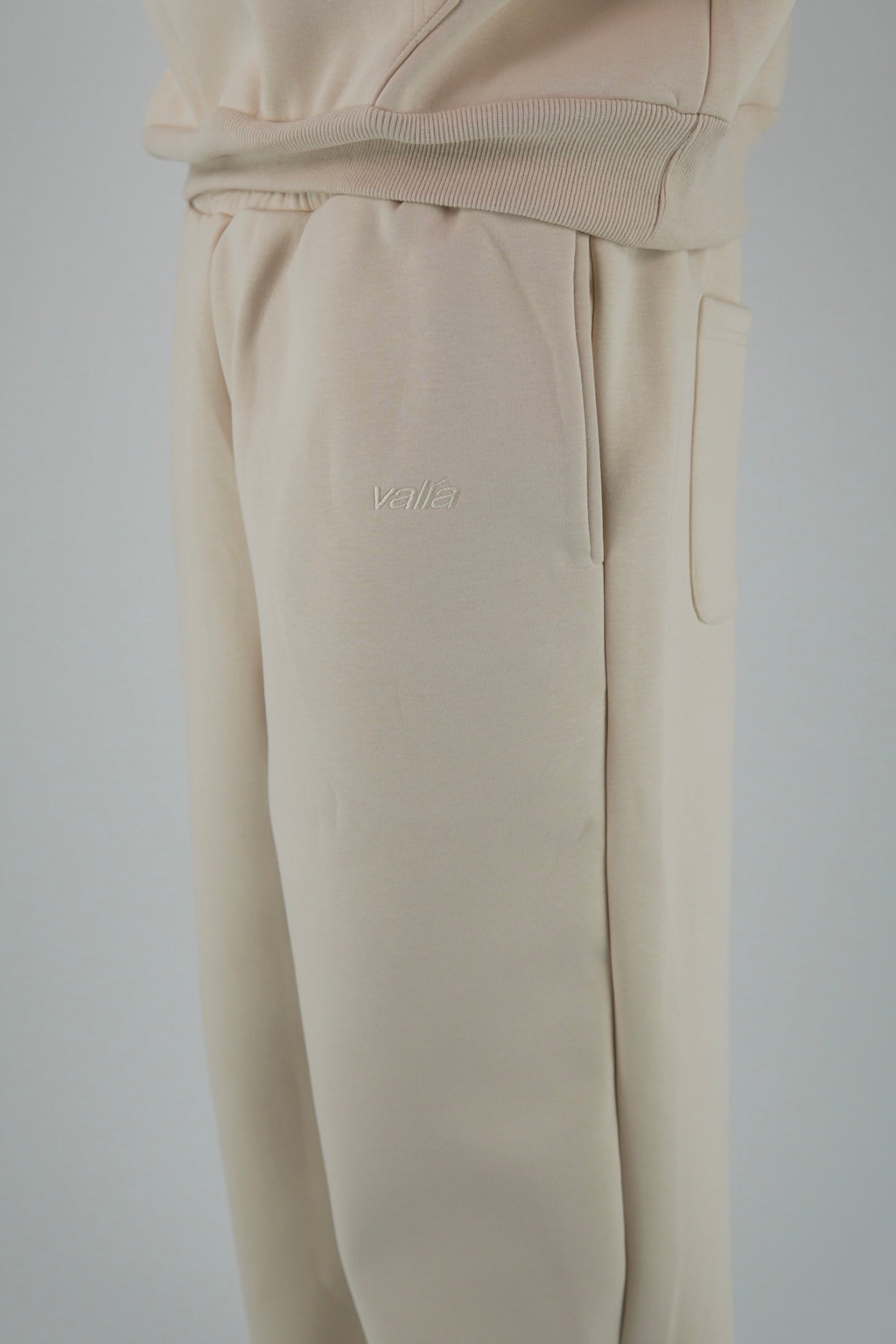JOGGER SILK CREAM